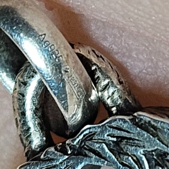 Textured Interlocking GG Marmont Pendant & Chain - Picture 14 of 17